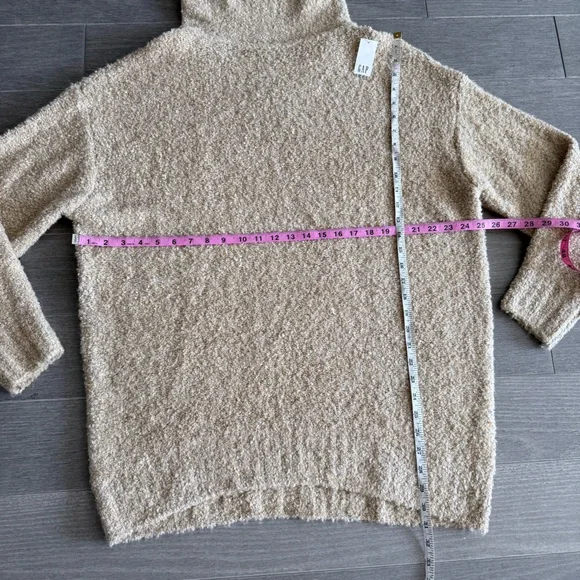 NWT GAP Cozy Boucle Turtleneck Tunic Sweater Wheat Beige L Cowl Neck Warm Knit - Picture 15 of 16